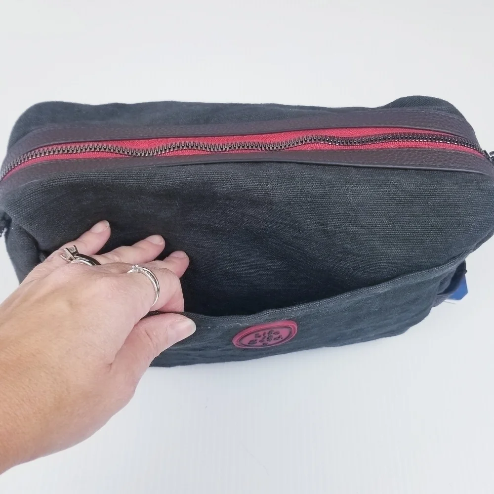 Life Is Good Black Canvas Football Tailgate Toiletry Travel Bag NWT